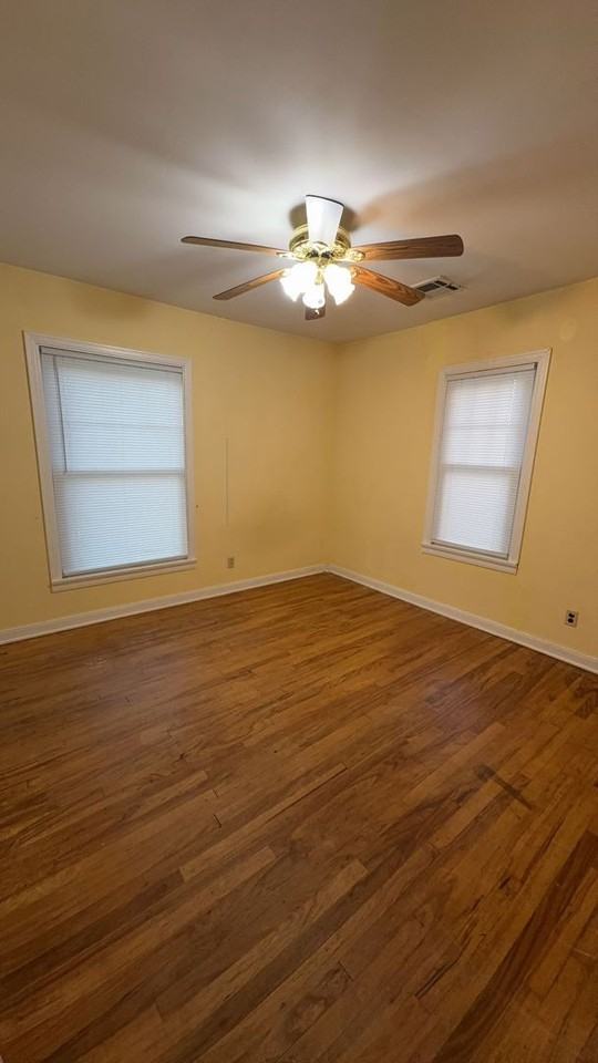 1705 E Randolph Ave - Photo 3 of 14