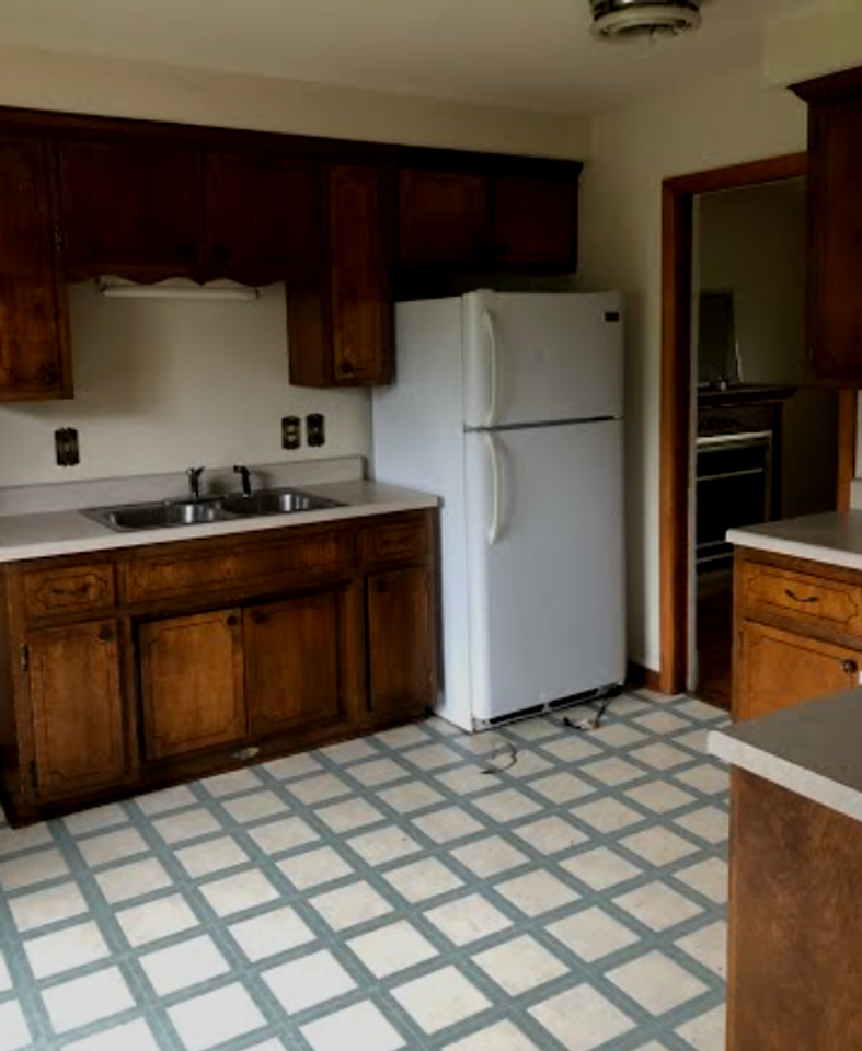 408 Melinda Dr - Photo 3 of 12