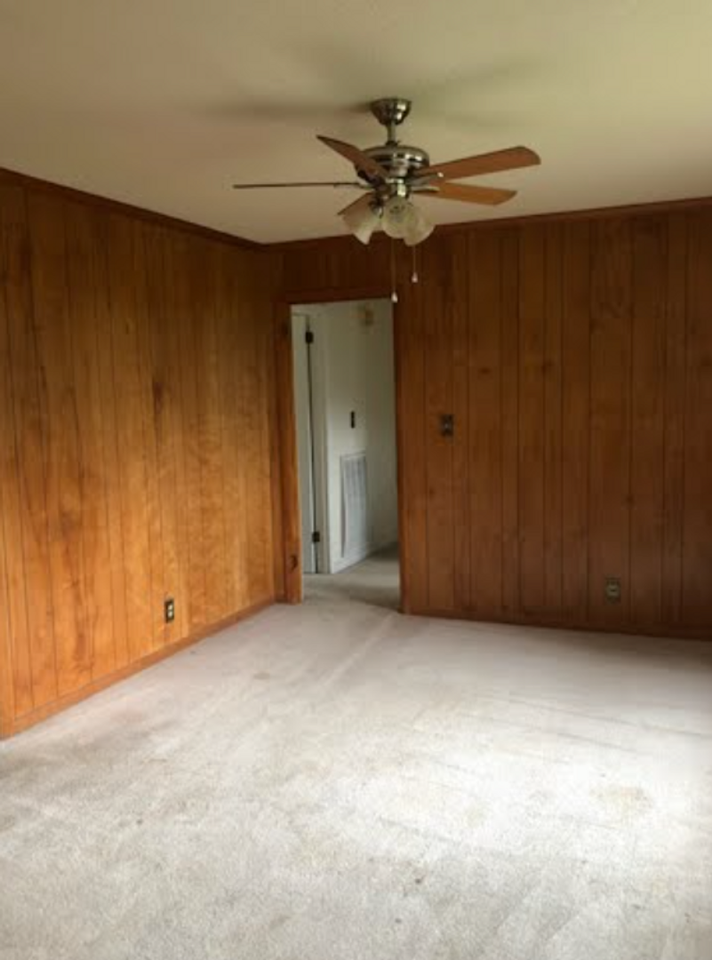 408 Melinda Dr - Photo 7 of 12