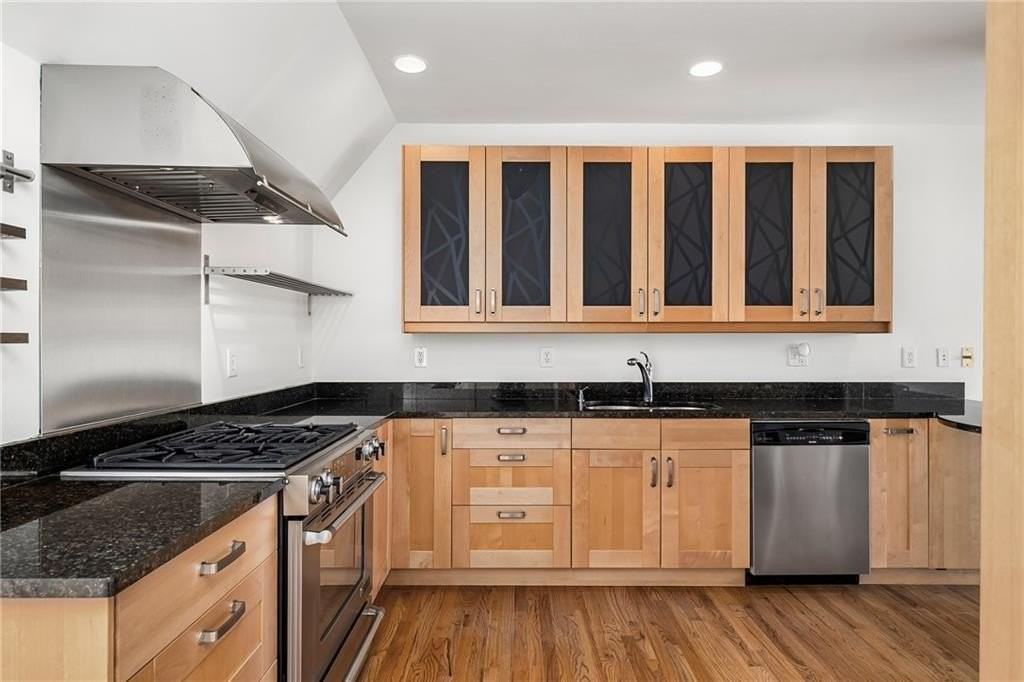 81 Peachtree Pl Ne #PH12 - Photo 5 of 34
