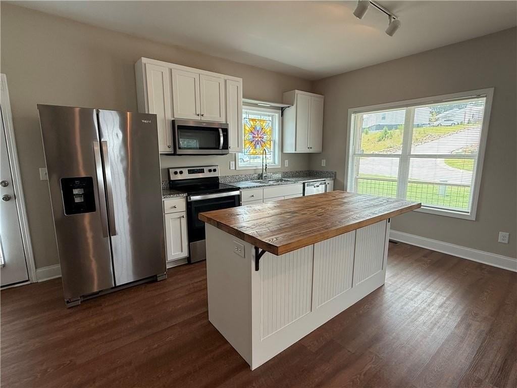 519 Liberty Park Dr Ne - Photo 4 of 11