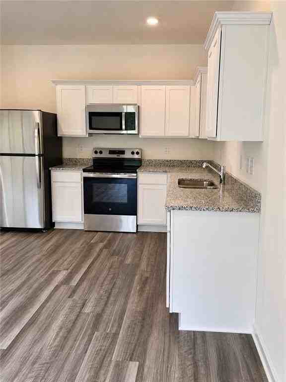 64 Padley Dr - Photo 5 of 18
