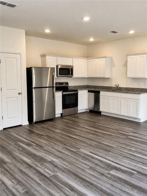 64 Padley Dr - Photo 7 of 18