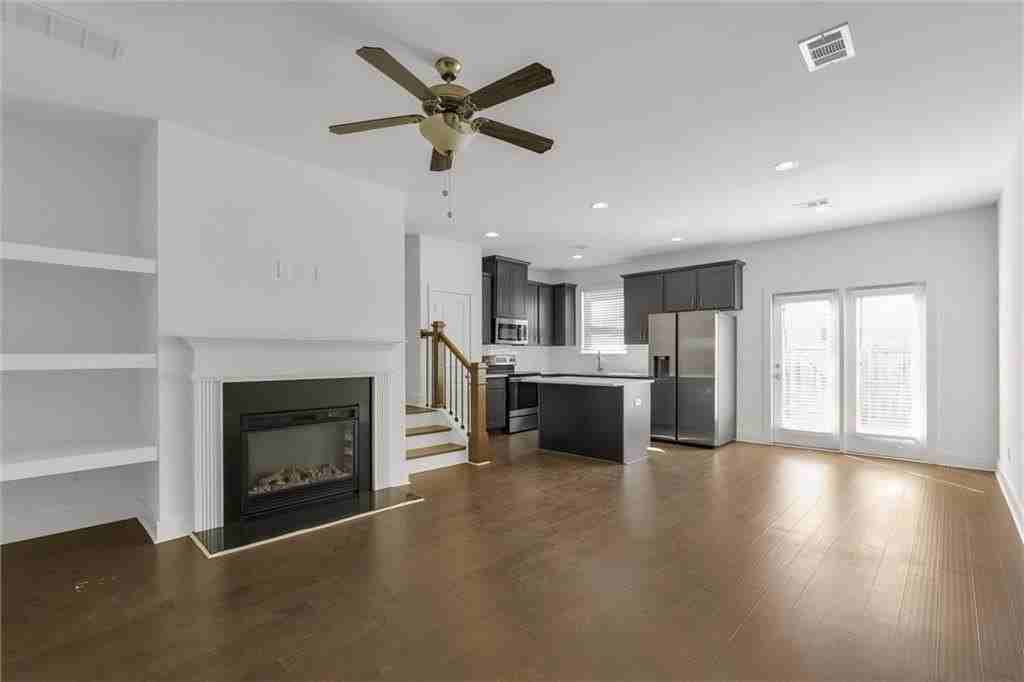 6433 Scudders Dr - Photo 4 of 30