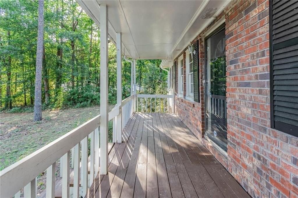 850 Red Barn Rd - Photo 3 of 34
