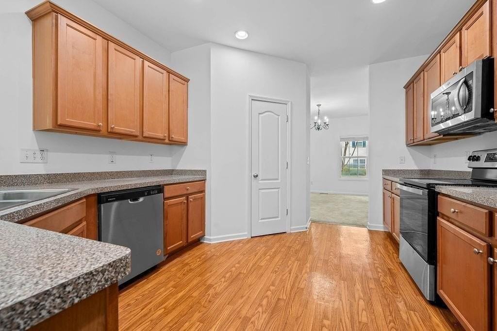 2677 Cedar Dr - Photo 5 of 24