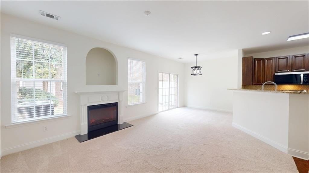 3249 Brockenhurst Dr - Photo 5 of 34