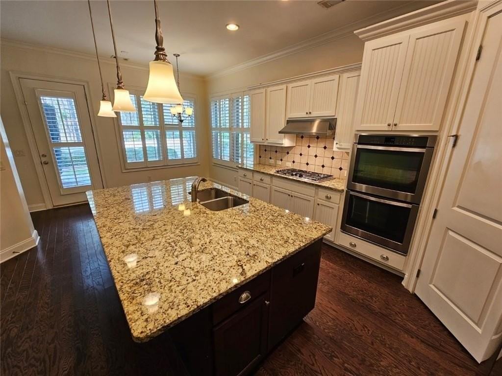 2104 Mcfarlin Ln - Photo 6 of 44