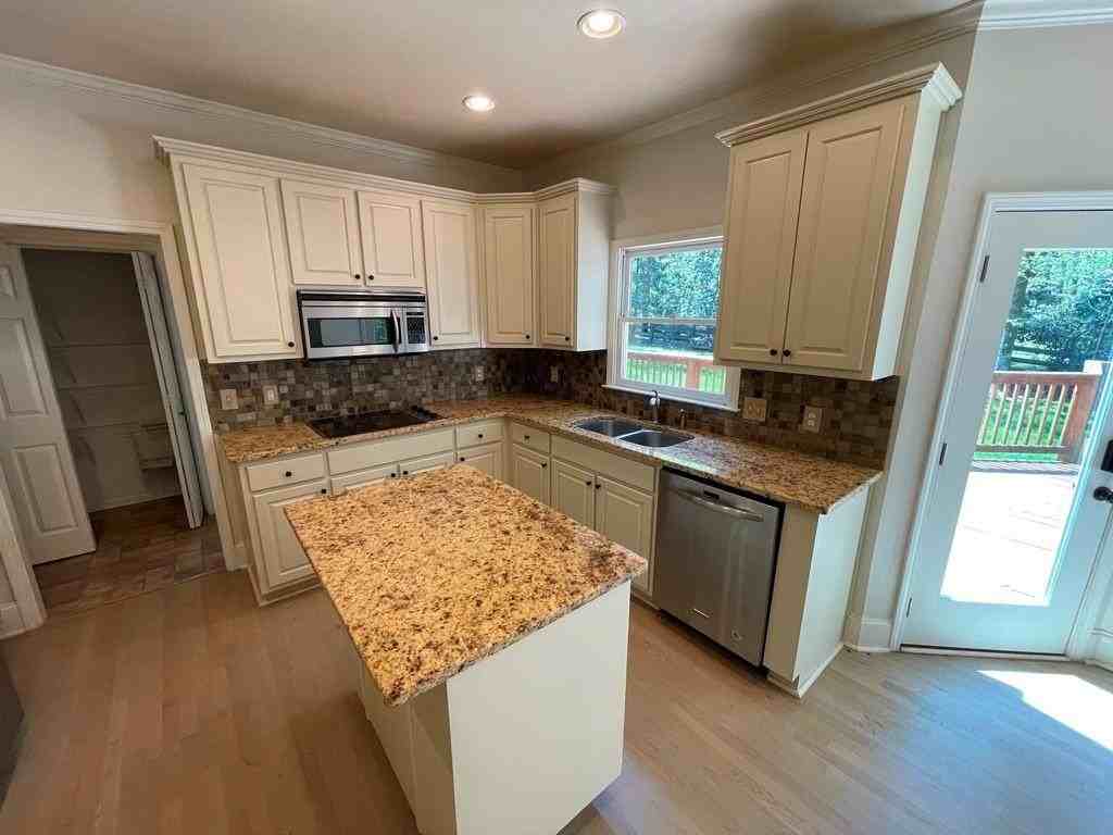 510 Stonebrook Farms Dr - Photo 5 of 50