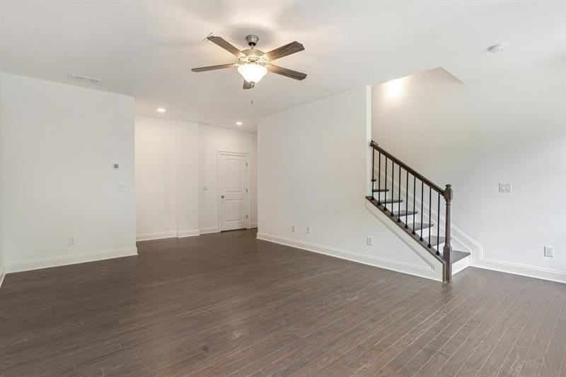 6803 Prelude Dr - Photo 5 of 39
