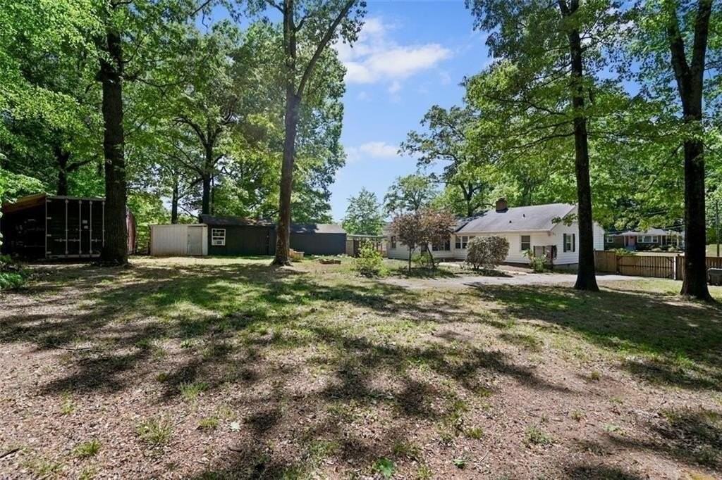 2654 Elsinore St - Photo 2 of 23
