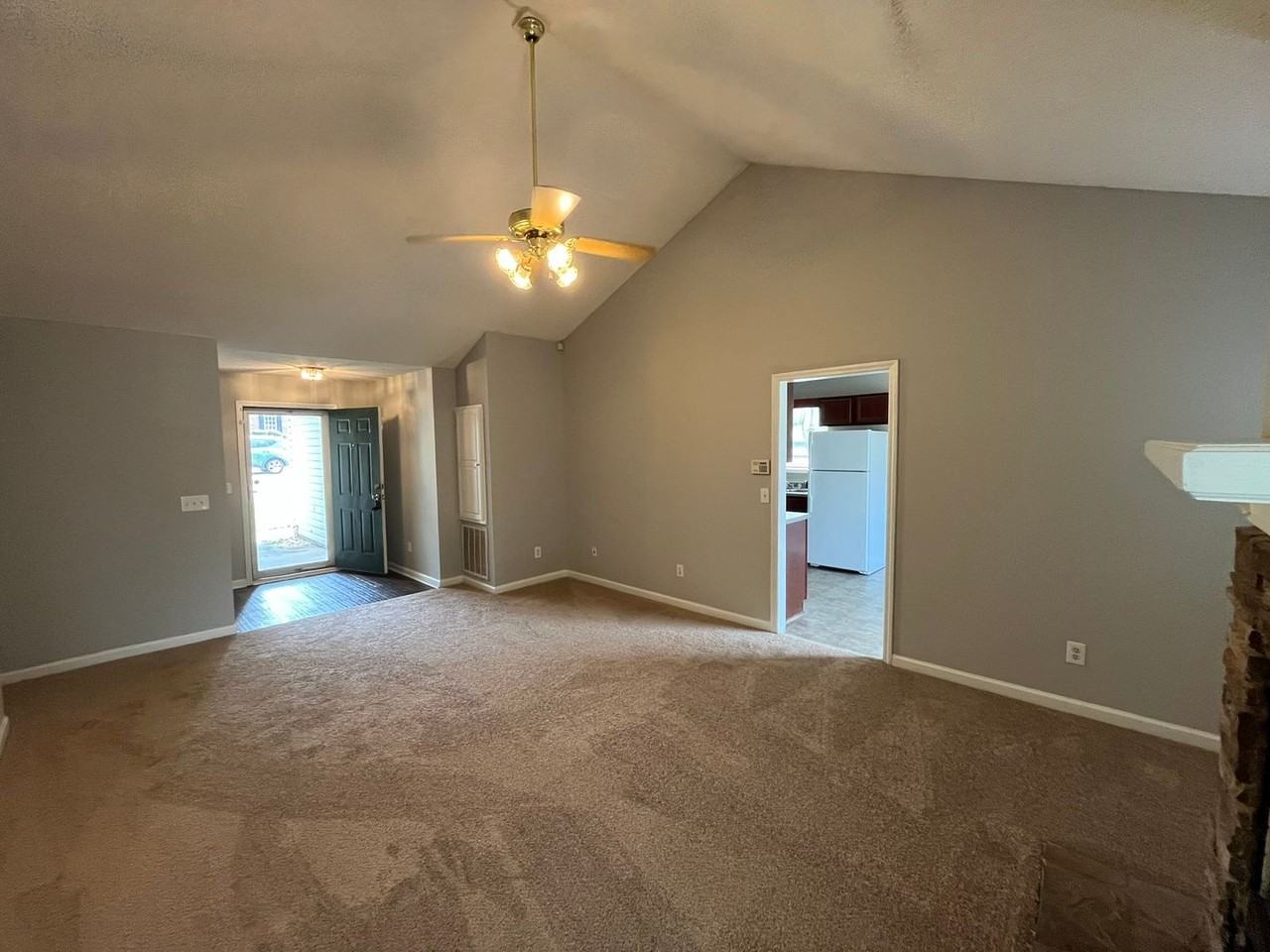 6057 Buxton Dr - Photo 7 of 35