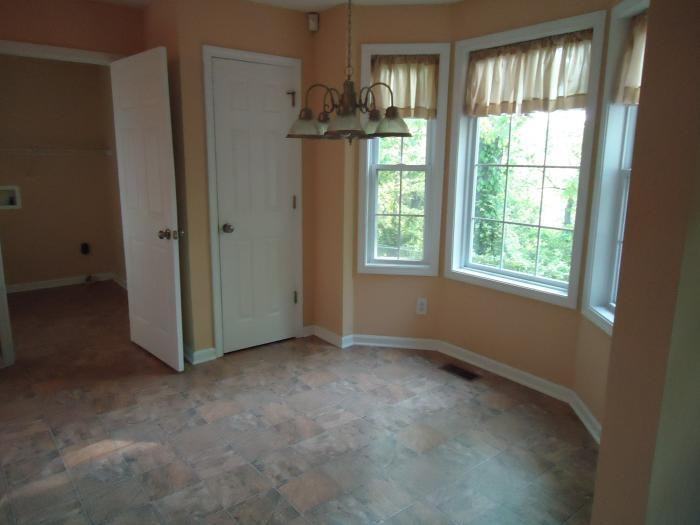 3176 Turtle Creek Ct - Photo 5 of 9