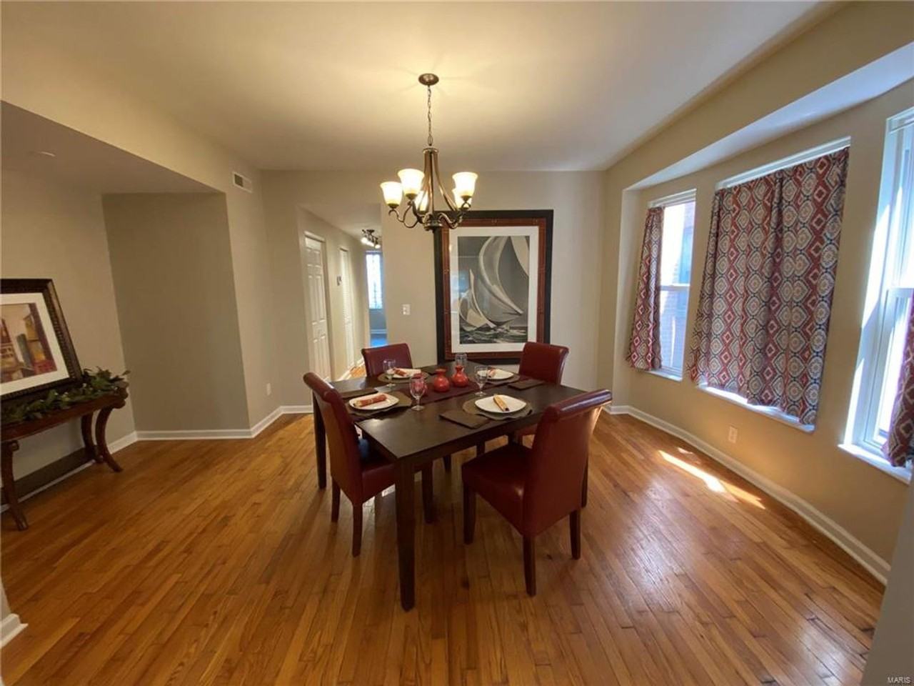 5375 Pershing Ave #1E - Photo 5 of 26
