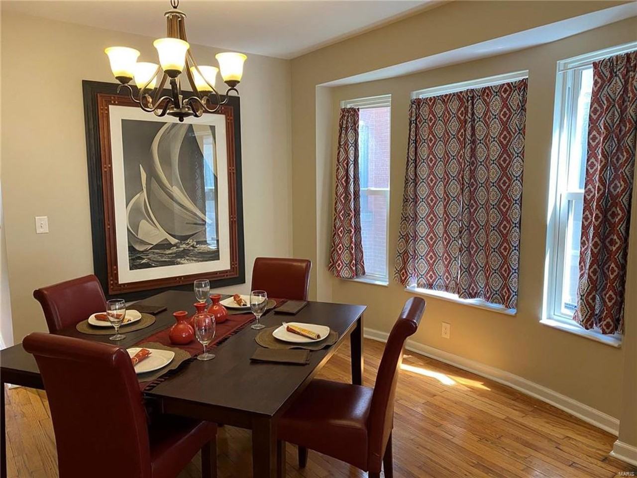 5375 Pershing Ave #1E - Photo 6 of 26