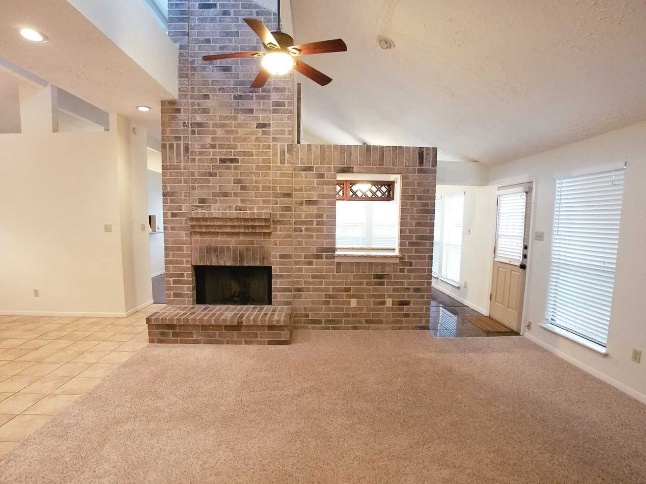 2111 Echo Rdg - Photo 7 of 31