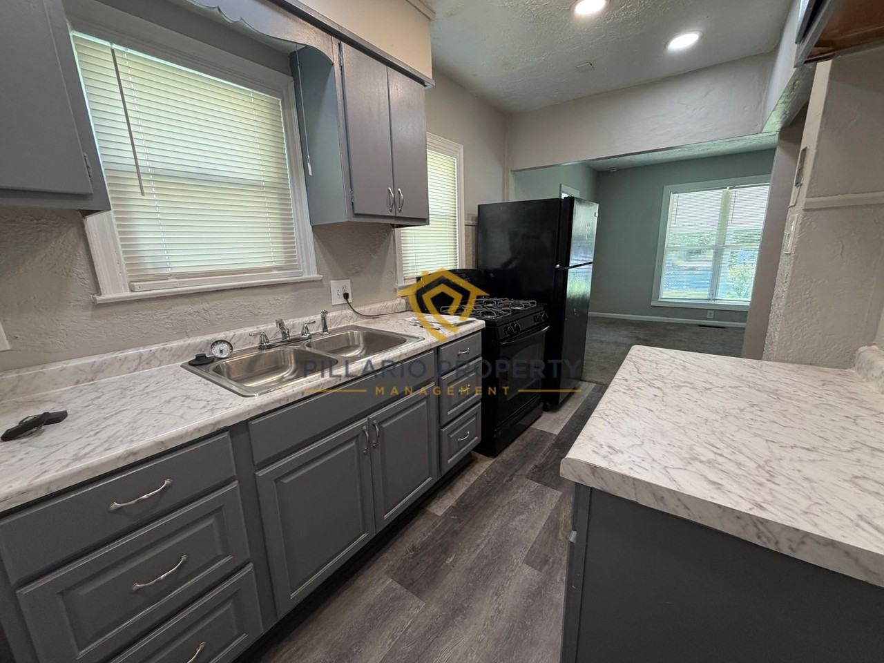 3270 Ralston Ave - Photo 2 of 14