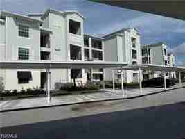 featured image of 18411 Copperhead Ct N #332