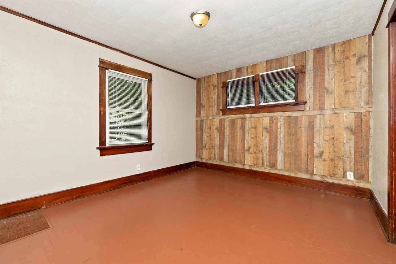 147 W Hudson Ave - Photo 6 of 10