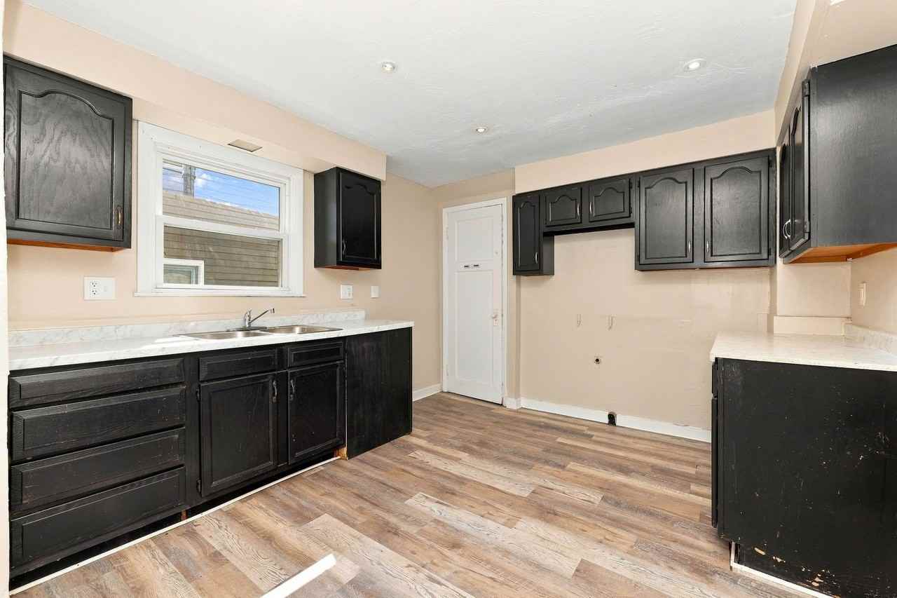 147 W Hudson Ave - Photo 7 of 10