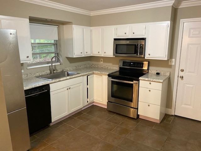 1701 Kemper Ln - Photo 6 of 15