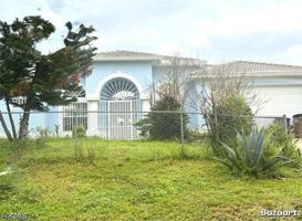 featured image of 1722 Roosevelt Ave