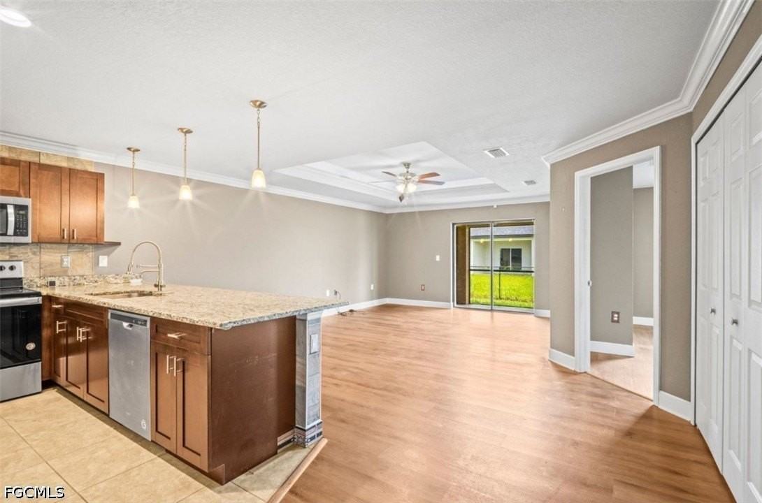 1530 Gretchen Ave S - Photo 4 of 30