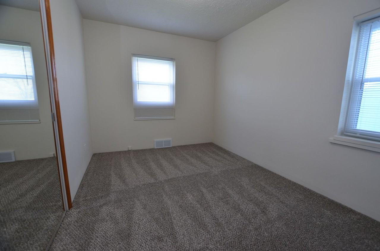 1350 Elder Ln - Photo 6 of 14