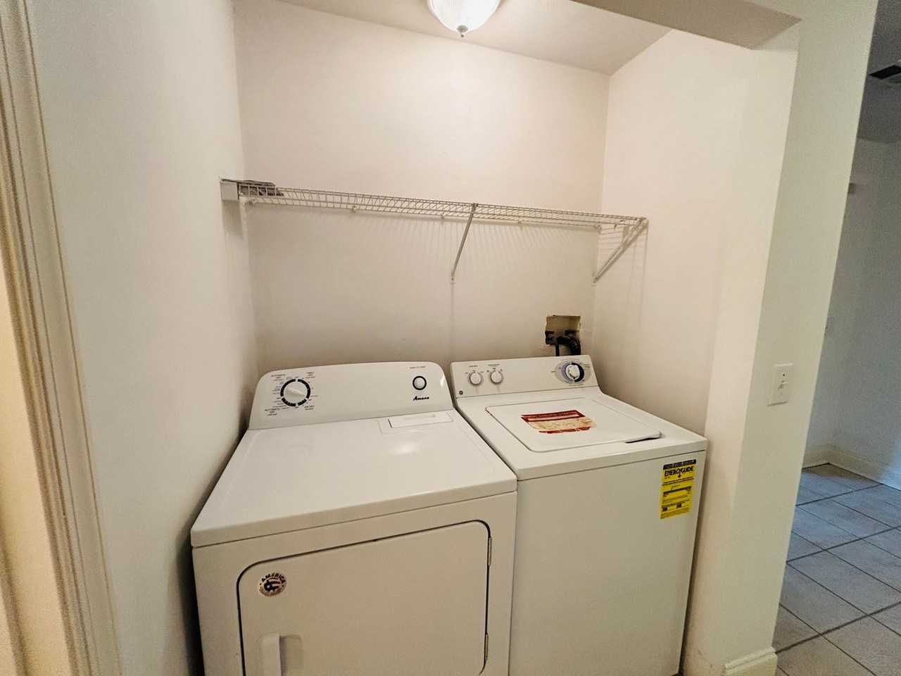 795 Collins St - Photo 4 of 18