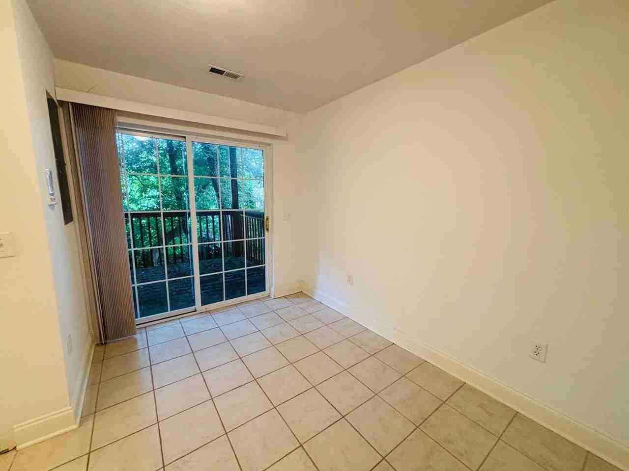 795 Collins St - Photo 5 of 18