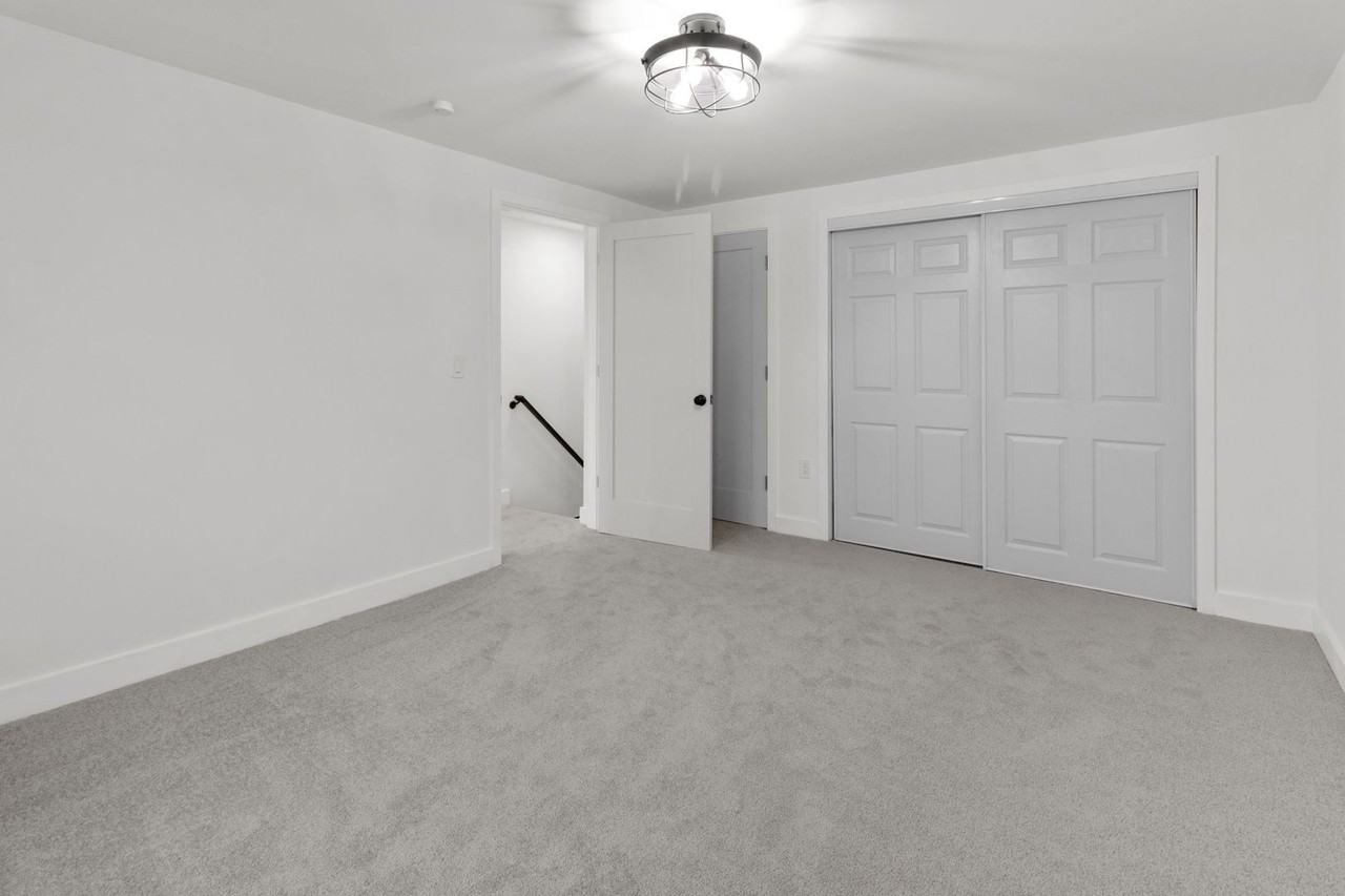 6 Roundwood Ln - Photo 6 of 9