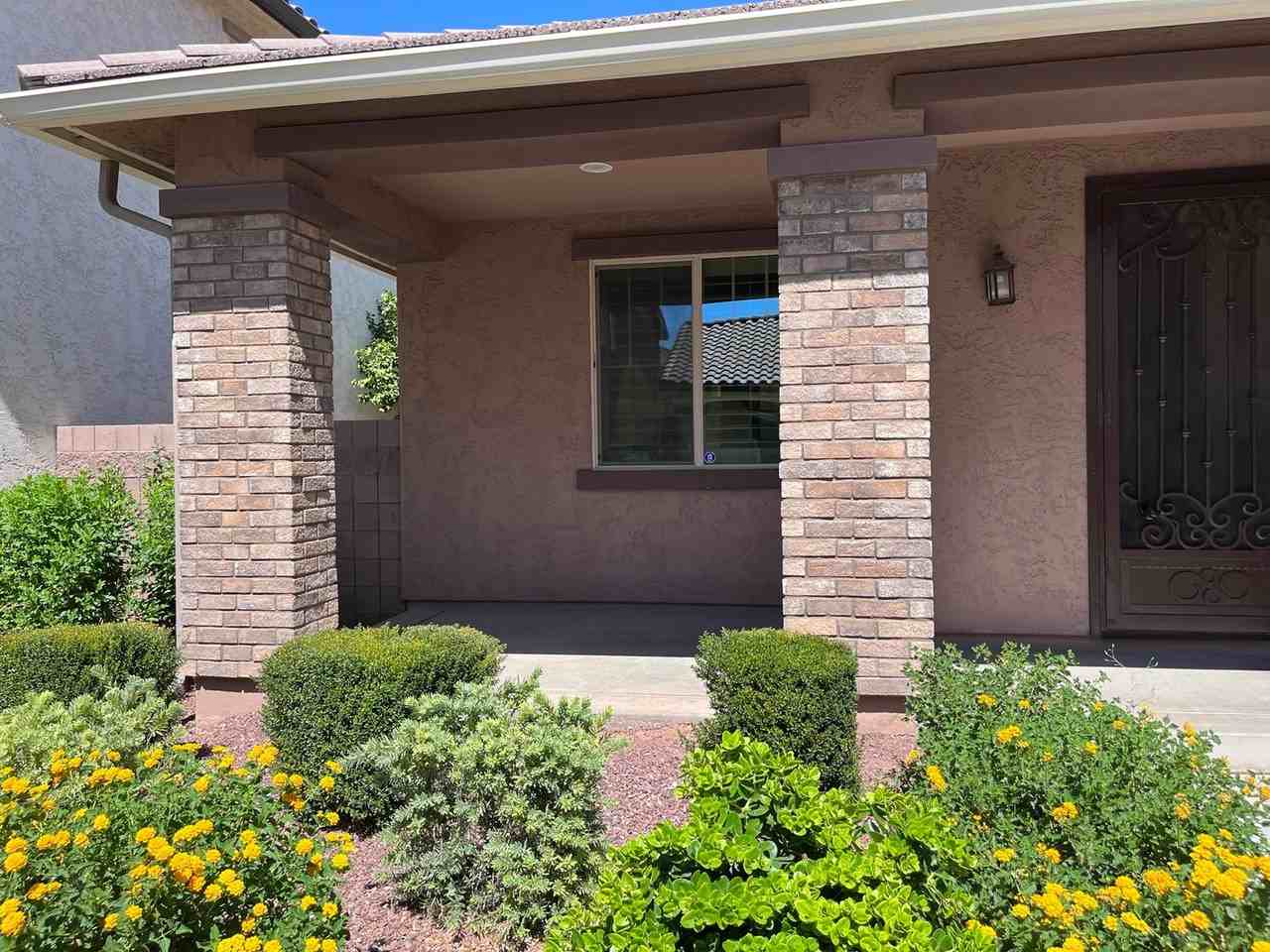 1046 S Annie Ln - Photo 4 of 50