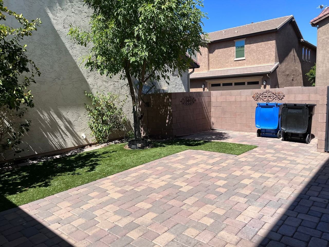 1046 S Annie Ln - Photo 5 of 50