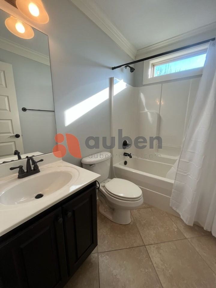 7302 Klingler Ln - Photo 7 of 22
