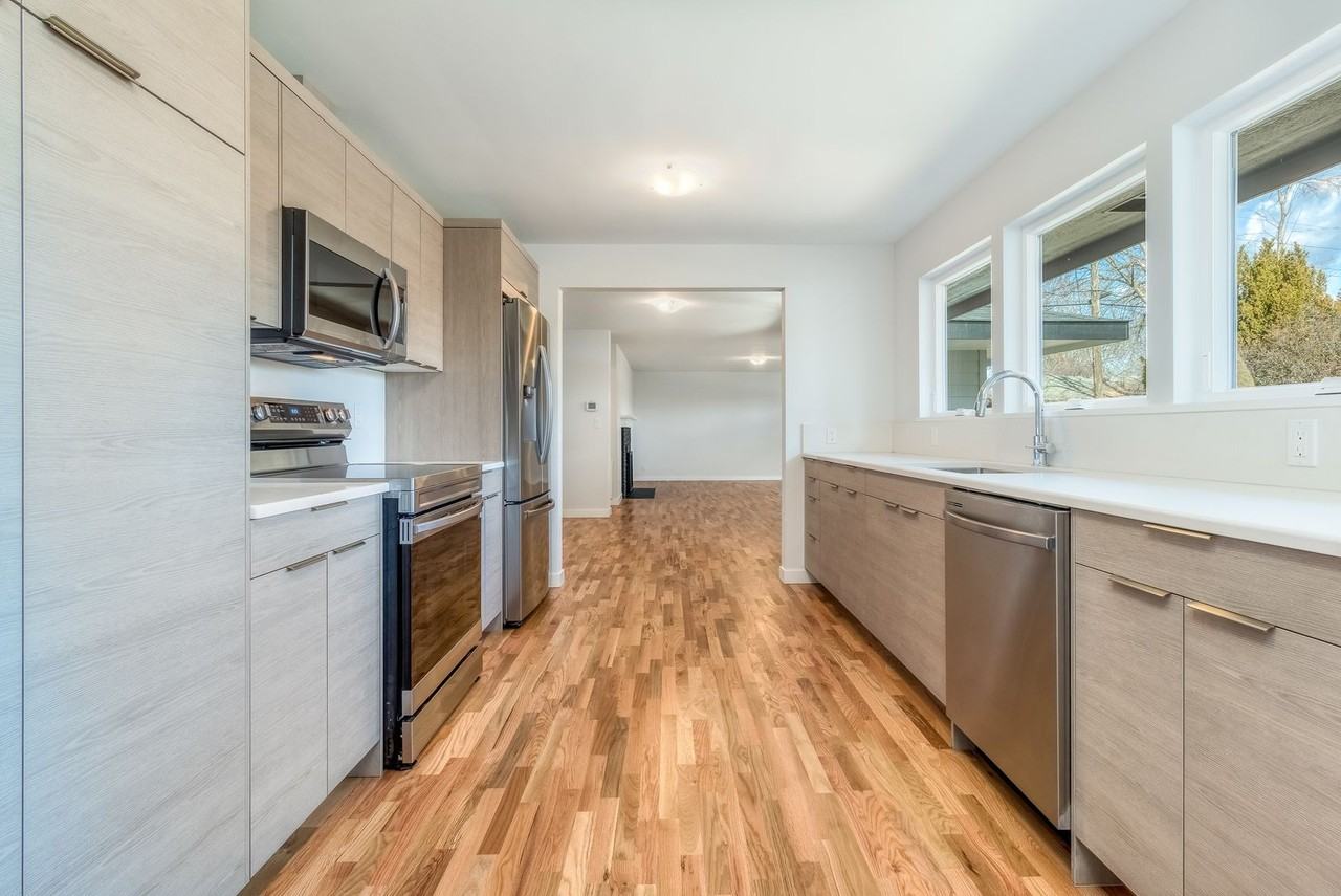 1830 Echo Pl - Photo 5 of 28