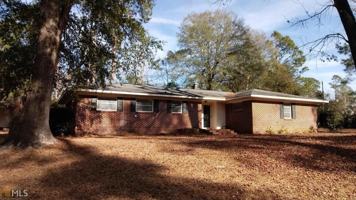 featured image of 203 Walnut Dr