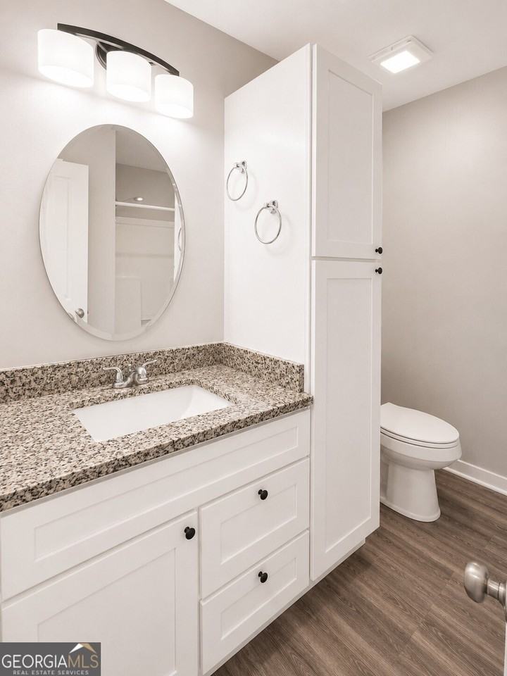 100 Summerwood Dr - Photo 5 of 10