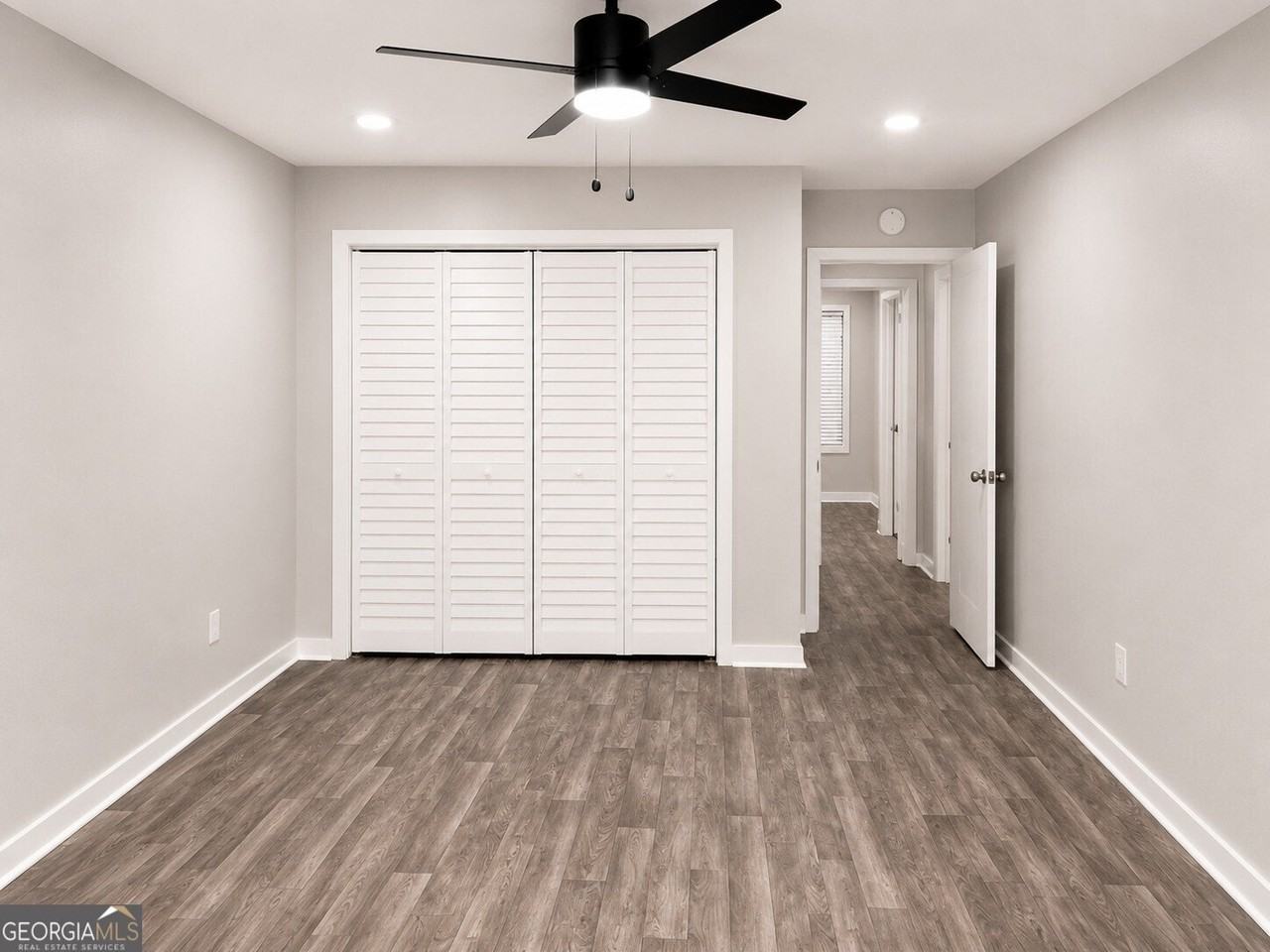 100 Summerwood Dr - Photo 7 of 10