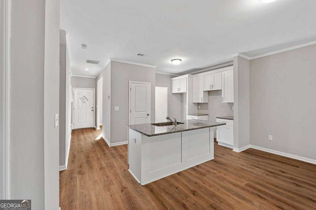 2840 Laurel Ridge Cir - Photo 7 of 29
