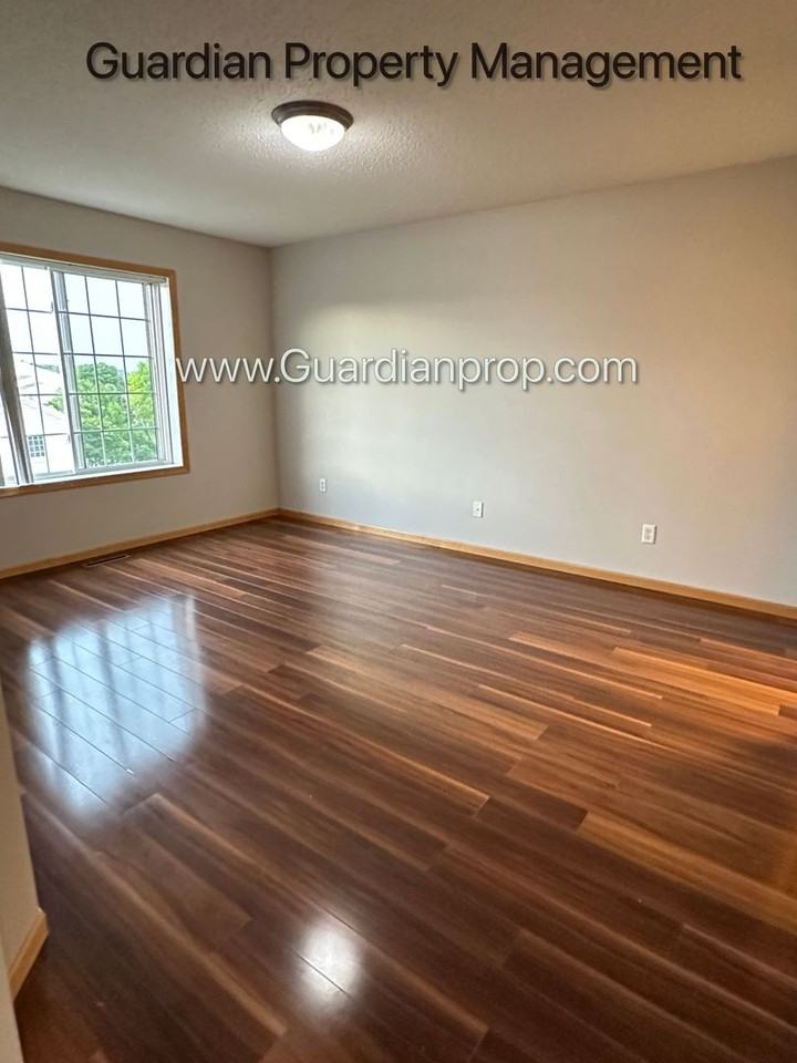17852 66th Ave N - Photo 5 of 19
