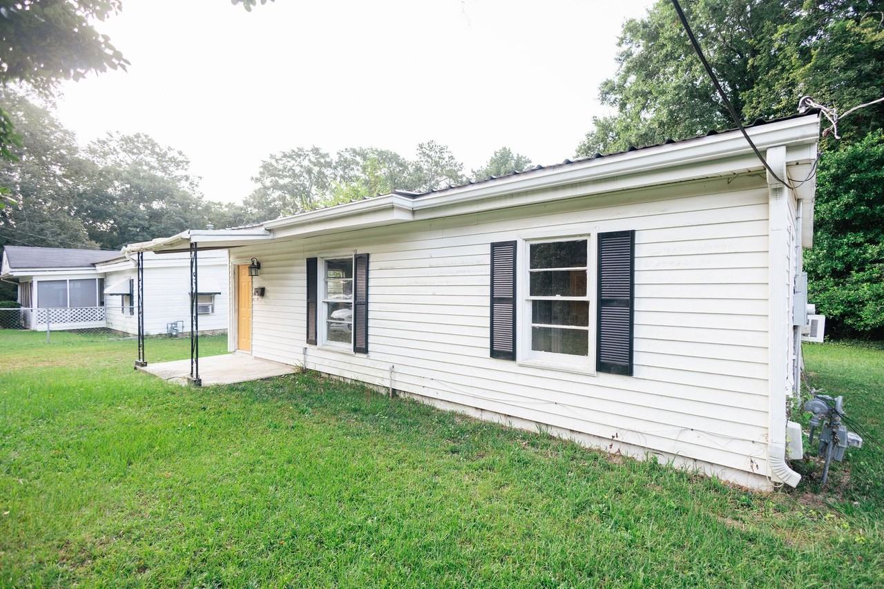 4170 Palace Ave - Photo 3 of 40