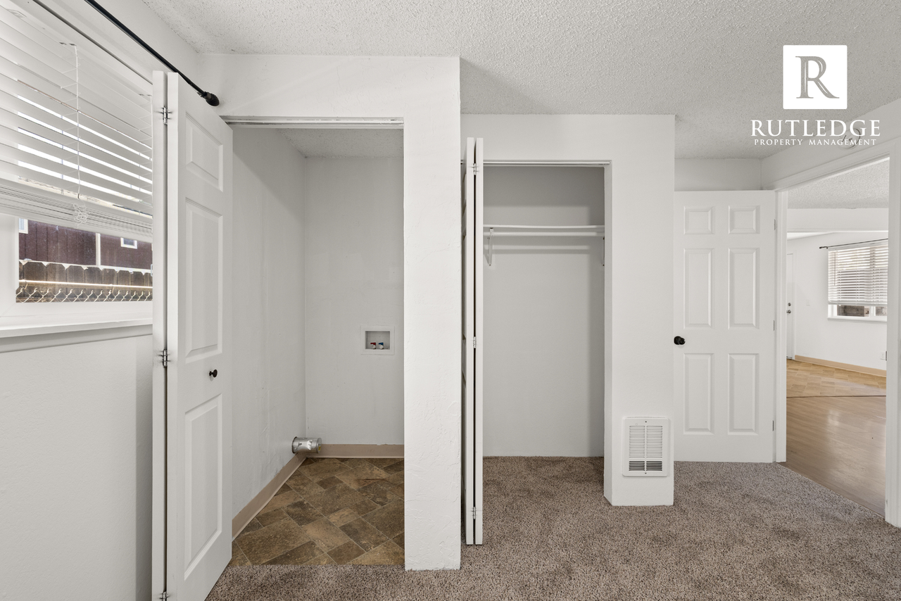 2250 Crater Lake Ave - Photo 7 of 9