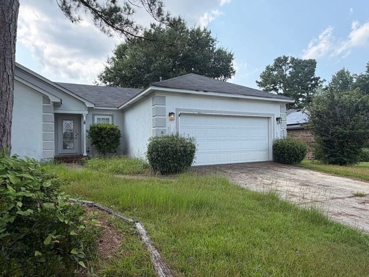 199 Amelia Dr W - Photo 3 of 27