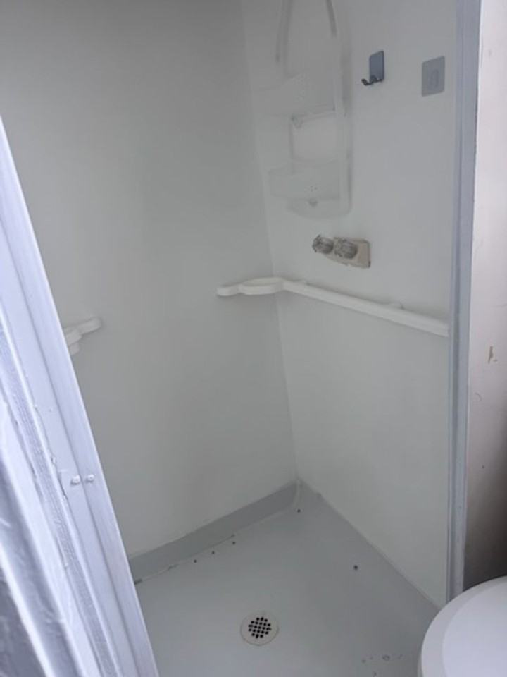 207A S Summit St - Photo 4 of 6