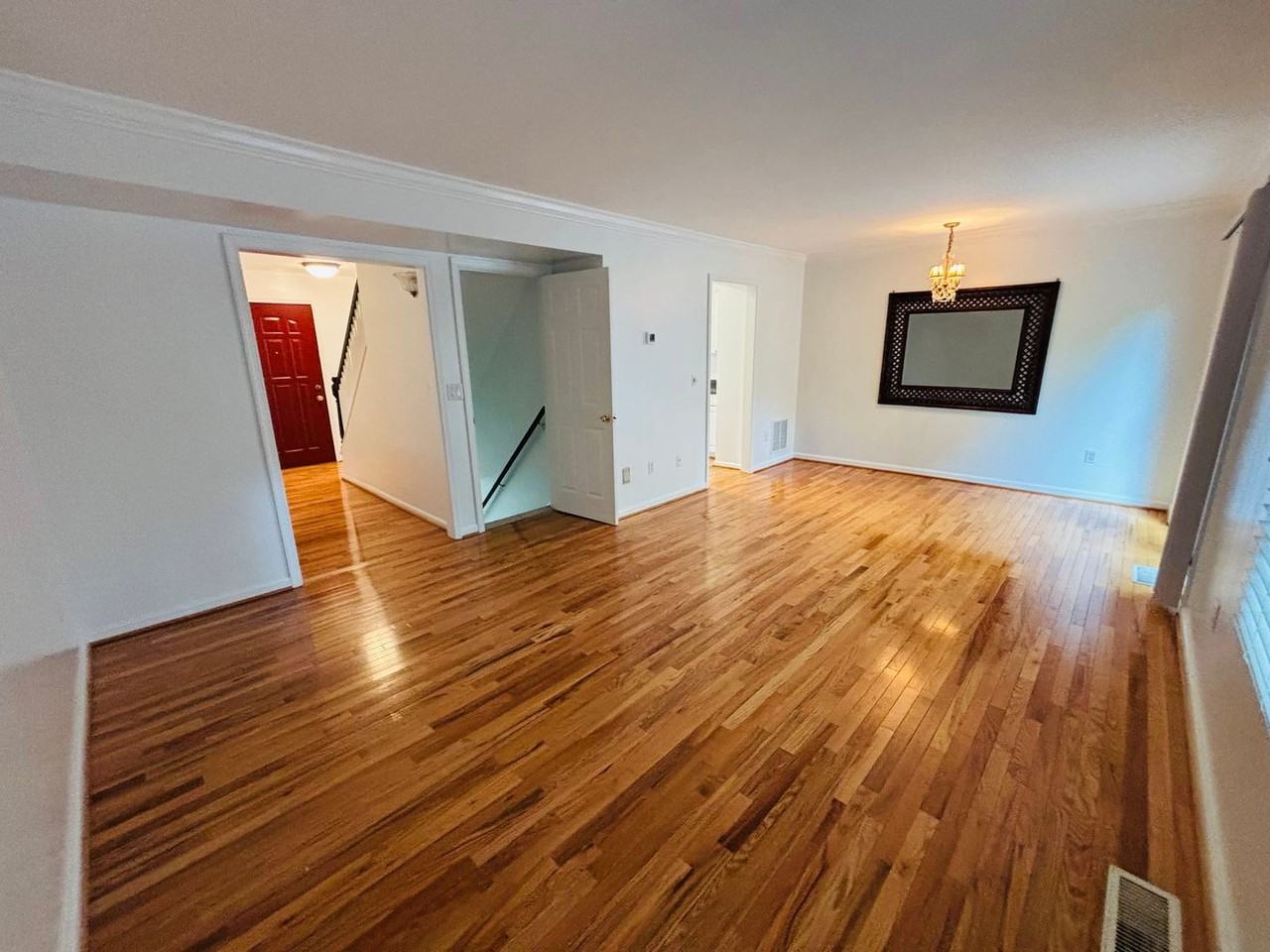 103 Huntington Ln - Photo 7 of 23