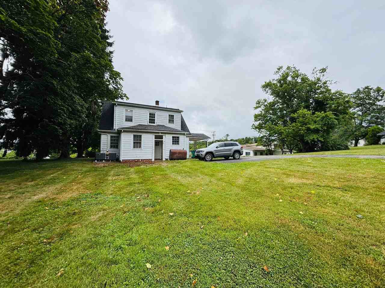 1410 N Main St - Photo 4 of 22