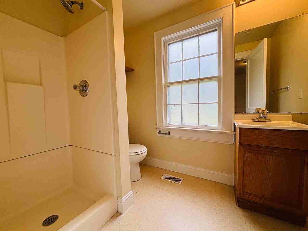 1410 N Main St - Photo 7 of 22