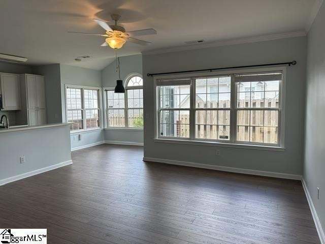 626 Glassyrock Ct - Photo 3 of 12