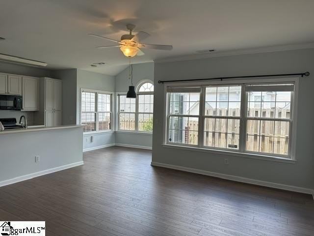 626 Glassyrock Ct - Photo 4 of 12