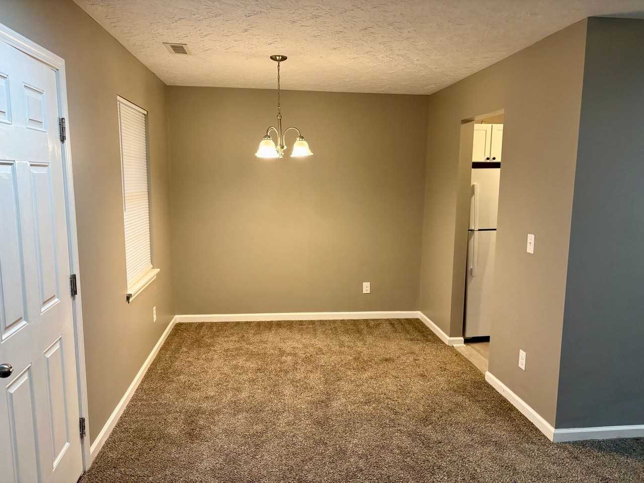1956 Goldsmith Ln - Photo 4 of 7